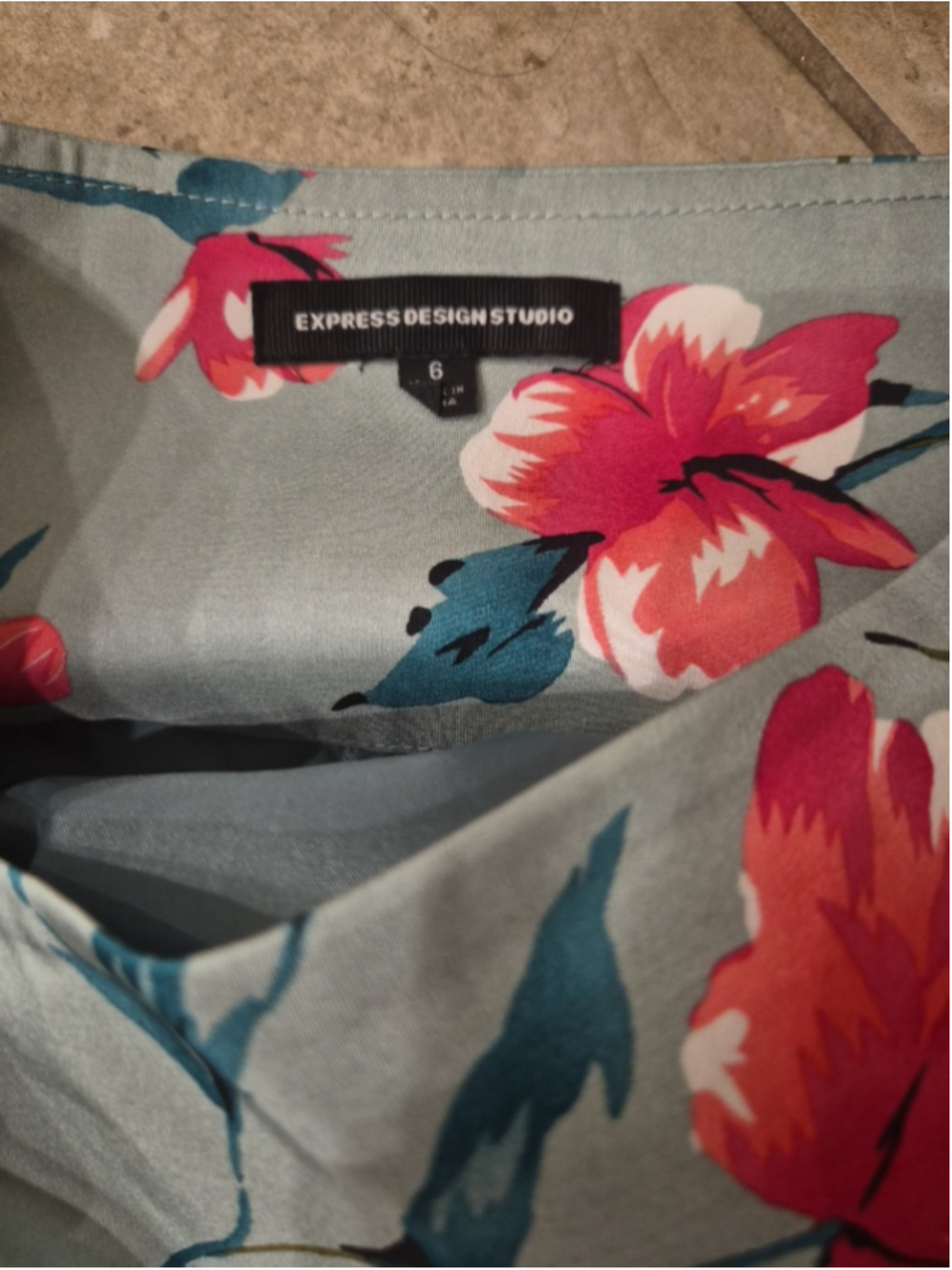 Women's Express Floral Midi Skirt Size 6 Blue and Pink - totally cute/retro vibe